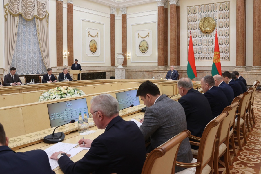 Лукашенко запретил повышение цен