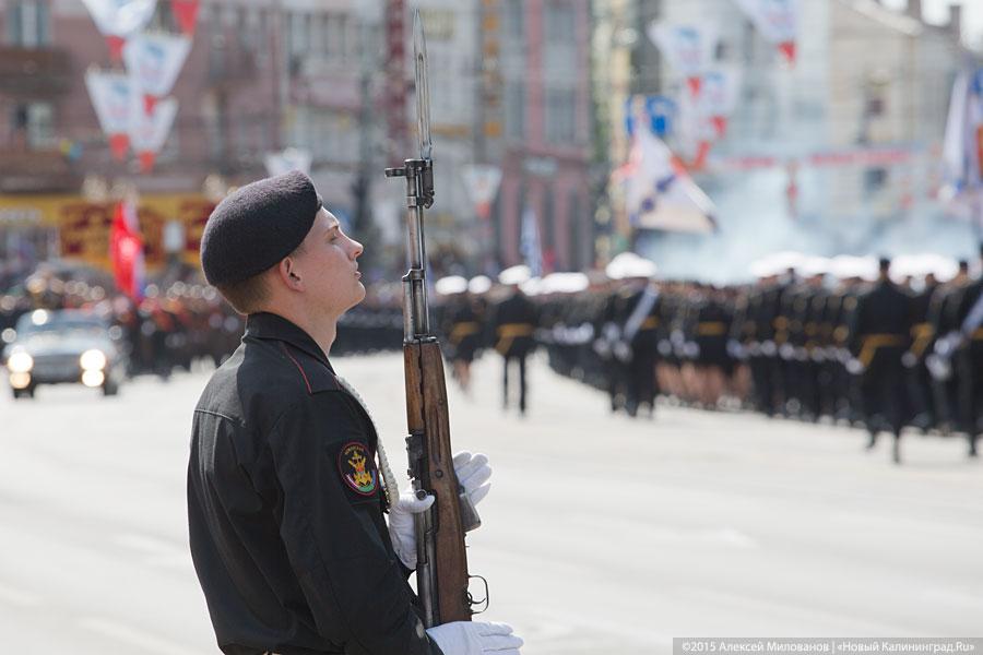 Ярмарка тщеславия: эпицентр парада Победы в Калининграде (фото)