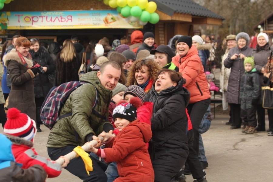 Калининградский зоопарк приглашает на веселую, шумную и вкусную Масленицу!