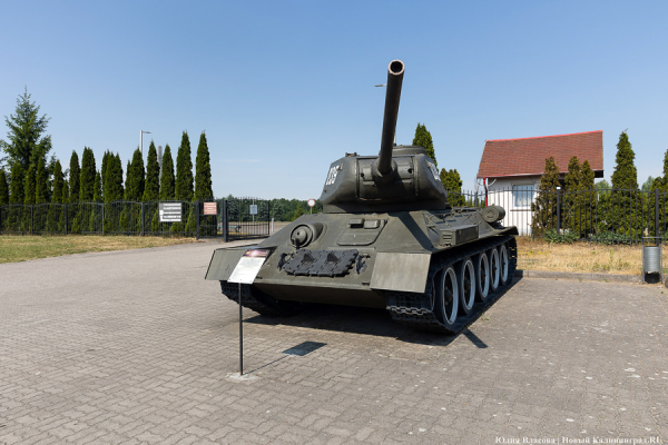 «Танковая рокировка»: из мемориального комплекса в Медведевке пытались вывезти Т-34