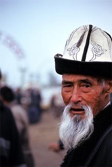 Каждый третий желающий переехать в Калининград - из Киргизии